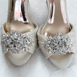 Badgley Mischka ivory wedding shoes